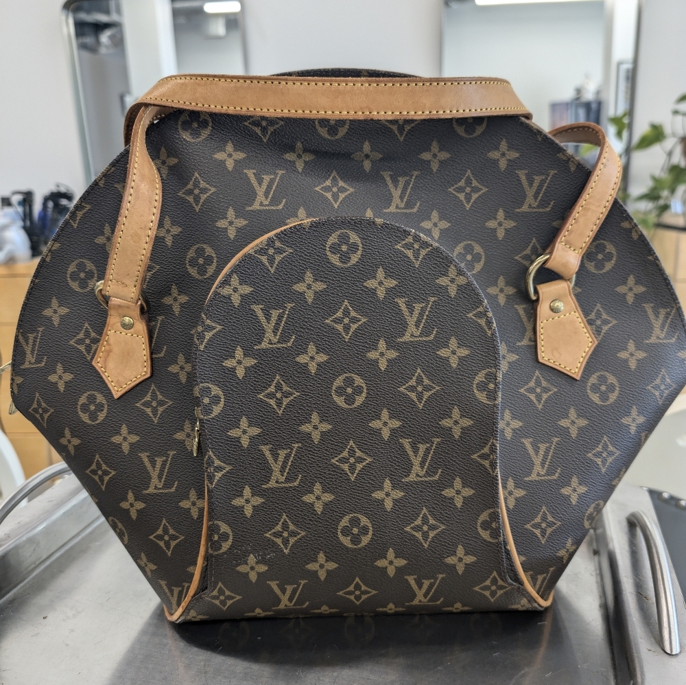 Louis Vuitton Ellipse GM